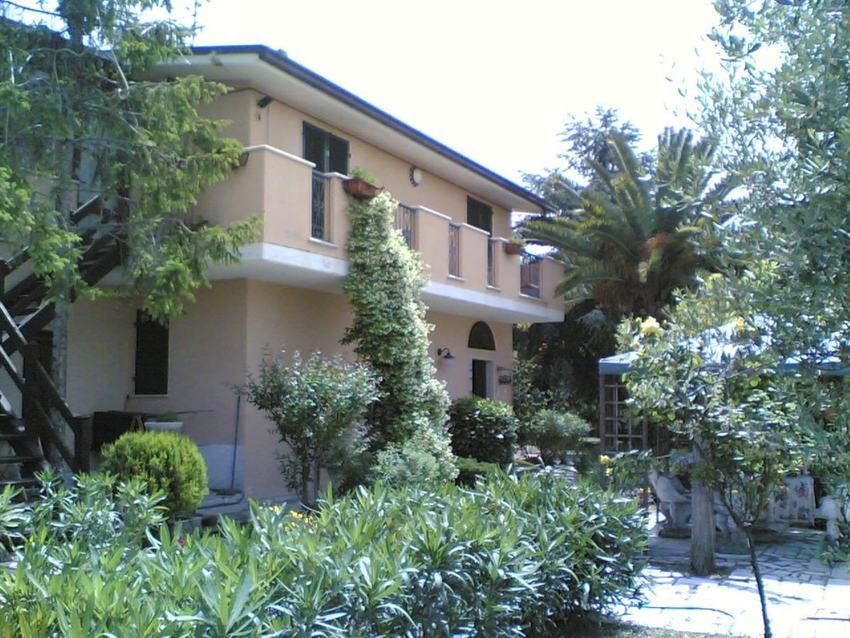 Bed&Breakfast Giardino Agritourist Controguerra Ngoại thất bức ảnh